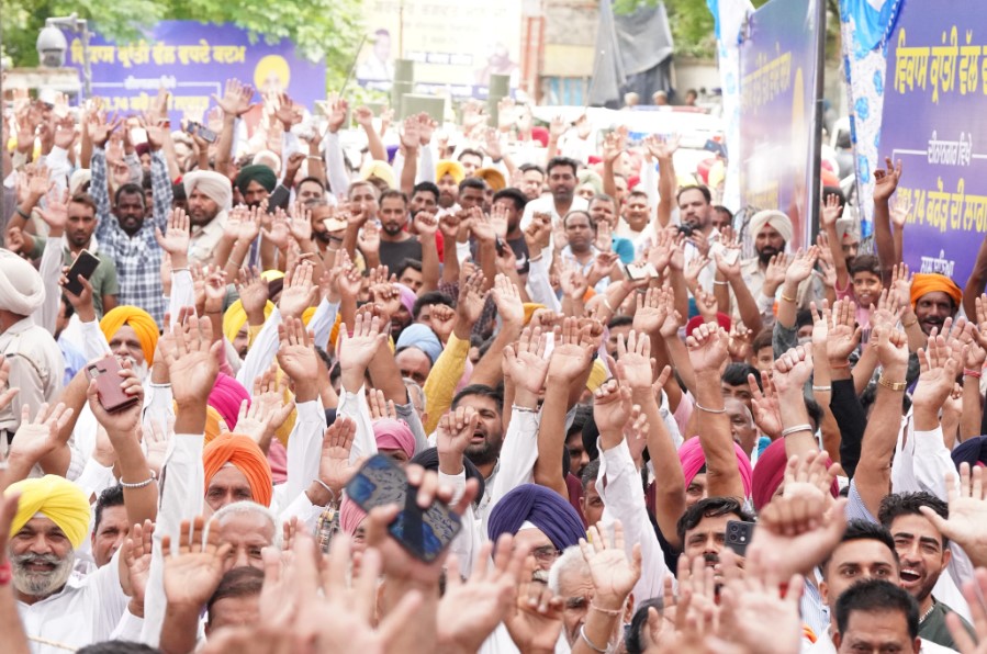 ਕੁਨਬਾਪ੍ਰਸਤ ਲੀਡਰਾਂ ਨੇ ਸਰਹੱਦੀ ਖੇਤਰ ਦੇ ਵਿਕਾਸ ਨੂੰ ਅਣਗੌਲਿਆ ਕੀਤਾ