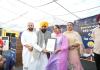 ਮੁੱਖ ਮੰਤਰੀ ਭਗਵੰਤ ਸਿੰਘ ਮਾਨ ਵੱਲੋਂ ਵਿਸ਼ਵ ਪੱਧਰੀ ਸਹੂਲਤਾਂ ਨਾਲ ਲੈਸ 250 ਪੇਂਡੂ ਖੇਡ ਮੈਦਾਨਾਂ ਦਾ ਉਦਘਾਟਨ; ਕਿਹਾ, ਪੰਜਾਬ ਦੇ ਪਿੰਡਾਂ ਤੋਂ ਅੰਤਰਰਾਸ਼ਟਰੀ ਪੱਧਰ ਦੇ ਖਿਡਾਰੀ ਪੈਦਾ ਹੋਣਗੇ