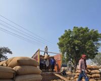 ਡਿਪਟੀ ਕਮਿਸ਼ਨਰ ਵੱਲੋਂ ਕਿਸਾਨਾਂ ਨੂੰ ਸੁੱਕਾ ਝੋਨਾ ਹੀ ਮੰਡੀਆਂ ਵਿੱਚ ਲਿਆਉਣ ਦੀ ਅਪੀਲ