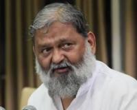 ਹਰਿਆਣਾ ਦੇ ਕੈਬਨਿਟ ਮੰਤਰੀ ਅਨਿਲ ਵਿਜ ਨੇ ਰਾਸ਼ਟਰੀ ਜਨਤਾ ਦਲ (ਆਰਜੇਡੀ) ਦੇ ਉਮੀਦਵਾਰ ਤੇਜਸਵੀ ਯਾਦਵ ਦੇ ਤਾਜ਼ਾ ਬਿਆਨ ਦੀ ਸਖ਼ਤ ਆਲੋਚਨਾ ਕੀਤੀ