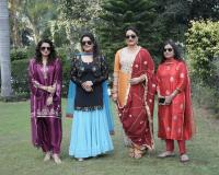 ਛੇ ਭੈਣਾਂ, ਇਕ ਮੰਚ, ਬੇਅੰਤ ਜਜ਼ਬਾਤ — 