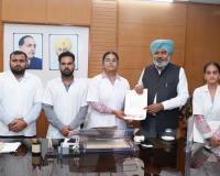 ਵਿੱਤ ਮੰਤਰੀ ਹਰਪਾਲ ਸਿੰਘ ਚੀਮਾ ਨੇ ਵੈਟਰਨਰੀ ਵਿਦਿਆਰਥੀ ਯੂਨੀਅਨ ਨੂੰ ਮੰਗਾਂ 'ਤੇ ਜਲਦੀ ਕਾਰਵਾਈ ਦਾ ਦਿੱਤਾ ਭਰੋਸਾ
