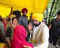 ₹1000 ਦੀ 'ਗਾਰੰਟੀ' 'ਤੇ CM ਮਾਨ ਦਾ ਵੱਡਾ ਦਾਅ! ਜਾਣੋ ਪੰਜਾਬ ਦੀਆਂ ਮਾਤਾਵਾਂ-ਭੈਣਾਂ ਦੇ ਖਾਤੇ 'ਚ ਕਦੋਂ ਆਉਣਗੇ ਪੈਸੇ?
