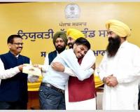 ਪੰਜਾਬ ਦੇ ਖਿਡਾਰੀਆਂ ਨੂੰ ਮਿਲਿਆ 'ਮੈਡੀਕਲ ਕਵਚ'! ਮਾਨ ਸਰਕਾਰ ਨੇ ਸਪੋਰਟਸ ਮੈਡੀਕਲ ਕਾਡਰ ਵਿੱਚ 100+ ਅਸਾਮੀਆਂ ਭਰਨ ਨੂੰ ਦਿੱਤੀ ਮਨਜ਼ੂਰੀ, ਨੌਜਵਾਨਾਂ ਲਈ ਰੁਜ਼ਗਾਰ ਦਾ ਸੁਨਹਿਰੀ ਮੌਕਾ!