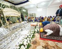 ਮੁੱਖ ਮੰਤਰੀ ਅਤੇ ਅਰਵਿੰਦ ਕੇਜਰੀਵਾਲ ਨੇ ਗੁਰਦੁਆਰਾ ਬਾਬਾ ਬੁੱਢਾ ਦਲ ਛਾਉਣੀ ਵਿਖੇ ਸ੍ਰੀ ਅਖੰਡ ਪਾਠ ਸਾਹਿਬ ਦੀ ਆਰੰਭਤਾ ਮੌਕੇ ਅਕਾਲ ਪੁਰਖ ਦਾ ਅਸ਼ੀਰਵਾਦ ਲਿਆ