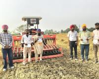 ਕਿਰਤੋਵਾਲ ਖੁਰਦ ਵਿਖੇ ਹੈਪੀ ਸੀਡਰ ਅਤੇ ਸੁਪਰ ਸੀਡਰ ਮਸ਼ੀਨਾਂ ਨਾਲ ਕਣਕ ਦੀ ਬਿਜਾਈ ਦਾ ਸ਼ੁਭ ਆਰੰਭ