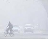 ਅੱਜ ਸਵੇਰੇ ਲਖਨਊ, ਕਾਨਪੁਰ, ਬਾਰਾਬੰਕੀ, ਅਯੁੱਧਿਆ ਅਤੇ ਸੁਲਤਾਨਪੁਰ ਸਮੇਤ 40 ਜ਼ਿਲ੍ਹਿਆਂ ਵਿੱਚ ਸੰਘਣੀ ਧੁੰਦ ਛਾਈ ਹੋਈ ਹੈ