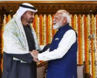 ਸੰਯੁਕਤ ਅਰਬ ਅਮੀਰਾਤ ਦੇ ਰਾਸ਼ਟਰਪਤੀ ਸ਼ੇਖ ਮੁਹੰਮਦ ਬਿਨ ਜ਼ਾਇਦ ਅਲ ਨਾਹਯਾਨ ਨੇ ਸੋਮਵਾਰ ਨੂੰ ਨਵੀਂ ਦਿੱਲੀ ਵਿੱਚ ਪ੍ਰਧਾਨ ਮੰਤਰੀ ਨਰਿੰਦਰ ਮੋਦੀ ਨਾਲ ਤਿੰਨ ਘੰਟੇ ਤੋਂ ਥੋੜ੍ਹਾ ਵੱਧ ਸਮਾਂ ਬਿਤਾਇਆ