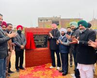 ਸੰਸਦ ਮੈਂਬਰ ਮਲਵਿੰਦਰ ਸਿੰਘ ਕੰਗ ਅਤੇ ਵਿਧਾਇਕ ਕੁਲਵੰਤ ਸਿੰਘ ਨੇ ਮੋਹਾਲੀ ਦੇ ਪਿੰਡਾਂ ਵਿੱਚ ਜਿਮ, ਸੌਲਰ ਲਾਈਟਾਂ ਅਤੇ ਬੈਂਚ ਲੋਕ ਅਰਪਿਤ ਕੀਤੇ