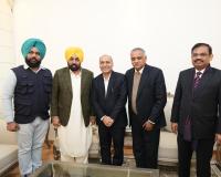 ਮੁੱਖ ਮੰਤਰੀ ਭਗਵੰਤ ਸਿੰਘ ਮਾਨ ਵੱਲੋਂ ਮੋਹਾਲੀ ਹਵਾਈ ਅੱਡੇ ਤੋਂ ਹੋਰ ਅੰਤਰਰਾਸ਼ਟਰੀ ਉਡਾਣਾਂ ਸ਼ੁਰੂ ਕਰਨ ਦੀ ਵਕਾਲਤ