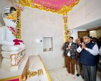 ਪੰਜਾਬ ਦੇ ਰਾਜਪਾਲ ਅਤੇ ਚੰਡੀਗੜ੍ਹ ਦੇ ਪ੍ਰਸ਼ਾਸਕ ਵੱਲੋਂ ਵੈਰੋਵਾਲ ਸਥਿਤ ਜੈਨ ਮੰਦਰ ਦਾ ਦੌਰਾ