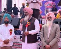 ਨਰਸਿੰਗ ਕਾਲਜ ਵੱਲੋਂ ਸਲਾਨਾ ਇਨਾਮ ਵੰਡ ਸਮਾਰੋਹ ਕਰਵਾਇਆ ਗਿਆ 