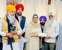 ਵਿਧਾਇਕ ਨਰਿੰਦਰ ਕੌਰ ਭਰਾਜ ਨੇ ਸਰਬਸੰਮਤੀ ਨਾਲ ਚੁਣੀਆਂ ਪੰਚਾਇਤਾਂ ਨੂੰ 05-05 ਲੱਖ ਰੁਪਏ ਦੇ ਚੈੱਕ ਵੰਡੇ