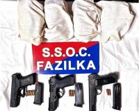 ਫਾਜ਼ਿਲਕਾ ਵਿੱਚ ਸਰਹੱਦ ਪਾਰੋਂ ਚੱਲ ਰਹੇ ਤਸਕਰੀ ਨੈੱਟਵਰਕ ਦਾ ਪਰਦਾਫਾਸ਼; 2.1 ਕਿਲੋਗ੍ਰਾਮ ਹੈਰੋਇਨ, 7 ਪਿਸਤੌਲਾਂ ਸਮੇਤ ਇੱਕ ਕਾਬੂ