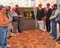 ਹਲਕਾ ਫ਼ਰੀਦਕੋਟ ਵਿੱਚ ਵਿਕਾਸ ਕਾਰਜਾਂ ਨੂੰ ਨਵੀਂ ਰਫ਼ਤਾਰ,  ਵਿਧਾਇਕ ਸ. ਸੇਖੋਂ ਵੱਲੋਂ ਮੰਡੀਆਂ ਵਿੱਚ ਸਟੀਲ  ਚਾਰ ਸ਼ੈੱਡਾਂ ਦੇ ਨੀਂਹ ਪੱਥਰ ਰੱਖੇ