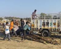 ਚਰਨ ਗੰਗਾ ਖੱਡ ਦੇ ਬੰਨ ’ਤੇ ਨਜਾਇਜ਼ ਬਣੀਆਂ ਝੁੱਗੀਆਂ ਹਟਾਈਆਂ ਗਈਆਂ