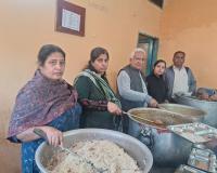 ਵੰਦਨਾ ਦੇਵੀ ਤੇ  ਰਾਮ ਮੂਰਤੀ ਧਾਮੀ ਨੇ ਸਾਂਝੀ ਰਸੋਈ ‘ਚ ਪਾਇਆ 5100 ਰੁਪਏ ਦਾ ਯੋਗਦਾਨ