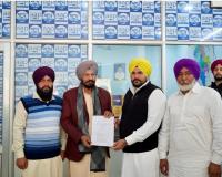 ਵਿਧਾਇਕ ਬੁੱਧ ਰਾਮ ਨੇ ਸਰਬ-ਸੰਮਤੀ ਨਾਲ ਚੁਣੀਆਂ ਗਈਆਂ ਪੰਚਾਇਤਾਂ ਨੂੰ ਪੰਜ- ਪੰਜ ਲੱਖ ਦੀ ਗਰਾਂਟ ਦੇ ਸੈਂਕਸ਼ਨ ਪੱਤਰ ਸੌਂਪੇ