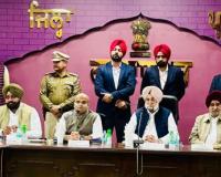 ਸਮੂਹ ਵਿਭਾਗ, ਭਲਾਈ ਸਕੀਮਾਂ ਦਾ ਲਾਭ ਜ਼ਿਲ੍ਹੇ ਦੇ ਹਰੇਕ ਲੋੜਵੰਦ ਤੱਕ ਪਹੁੰਚਾਉਣ ਨੂੰ ਯਕੀਨੀ ਬਣਾਉਣ-ਸਾਂਸਦ ਸੁਖਜਿੰਦਰ ਸਿੰਘ ਰੰਧਾਵਾ