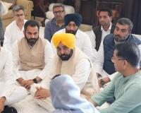 ਮੁੱਖ ਮੰਤਰੀ ਭਗਵੰਤ ਸਿੰਘ ਮਾਨ ਨੇ ਸੰਦੀਪ ਗਿਲਹੋਤਰਾ ਦੇ ਪਰਿਵਾਰ ਨਾਲ ਦੁੱਖ ਸਾਂਝਾ ਕੀਤਾ