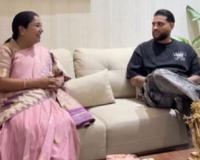 ਕਰਨ ਔਜਲਾ ਦੇ ਜਵਾਹਰਲਾਲ ਨਹਿਰੂ ਸਟੇਡੀਅਮ,ਨਵੀਂ ਦਿੱਲੀ ਵਿੱਚ ਹੋਣ ਵਾਲੇ ਸਟੇਡੀਅਮ ਕੰਸਰਟ ਤੋਂ ਪਹਿਲਾਂ ਰੇਖਾ ਗੁਪਤਾ ਨਾਲ ਉਨ੍ਹਾਂ ਦੀ ਮੁਲਾਕਾਤ ਹੋਈ