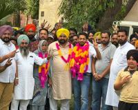 ਵਿਧਾਇਕ ਰਣਬੀਰ ਸਿੰਘ ਭੁੱਲਰ ਨੇ ਬਲਾਕ ਸੰਮਤੀ ਦਾ ਚੇਅਰਮੈਨ ਨਿਯੁਕਤ ਹੋਣ ਤੇ ਦਿਲਬਾਗ ਨੰਦਾ ਨੂੰ ਦਿੱਤੀ ਵਧਾਈ