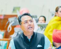 ਅਮਨ ਅਰੋੜਾ ਵੱਲੋਂ ਬੱਚਿਆਂ ਦੀ ਸੁਰੱਖਿਆ ਲਈ ਉਮਰ ਦੇ ਆਧਾਰ ‘ਤੇ ਸੋਸ਼ਲ ਮੀਡੀਆ ਦੀ ਵਰਤੋਂ ਸਬੰਧੀ ਨਿਯਮ ਬਣਾਉਣ ਦੀ ਵਕਾਲਤ