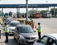 1 ਅਪ੍ਰੈਲ 2026 ਤੋਂ ਦੇਸ਼ ਭਰ ਦੇ ਟੋਲ ਪਲਾਜ਼ਿਆਂ 'ਤੇ ਟੈਕਸ ਦੀਆਂ ਦਰਾਂ ਅਤੇ ਫਾਸਟੈਗ ਦੇ ਸਾਲਾਨਾ ਪਾਸਾਂ ਦੀਆਂ ਕੀਮਤਾਂ ਵਿੱਚ ਵਾਧਾ ਕੀਤਾ ਜਾ ਰਿਹਾ ਹੈ