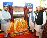 ਮੁੱਖ ਮੰਤਰੀ ਭਗਵੰਤ ਸਿੰਘ ਮਾਨ ਨੇ ਜਲਾਲਾਬਾਦ ਵਿੱਚ 350 ਕਿਲੋਮੀਟਰ ਸੜਕਾਂ ਦੇ ਨਵੀਨੀਕਰਨ ਦਾ ਵੀ ਨੀਂਹ ਪੱਥਰ ਰੱਖਿਆ