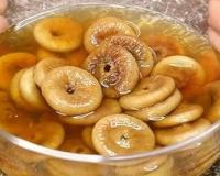 ਸਵੇਰੇ ਖਾਲੀ ਪੇਟ ਅੰਜੀਰ ਦਾ ਪਾਣੀ ਨਿਯਮਿਤ ਤੌਰ ’ਤੇ ਪੀਣ ਨਾਲ ਹੱਡੀਆਂ ਨੂੰ ਮਜ਼ਬੂਤ ਬਣਾਉਣ ਵਿੱਚ ਮਦਦ ਹੋ ਸਕਦੀ ਹੈ