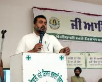 ਕਿਸਾਨ ਮੇਲੇ ‘ਚ ਗੂੰਜਿਆ ਤਰੱਕੀ ਦਾ ਸੁਨੇਹਾ: ਵਿਧਾਇਕ ਨਰਿੰਦਰਪਾਲ  ਸਿੰਘ ਸਵਨਾ ਨੇ ਸਟਾਲਾਂ ਦਾ ਦੌਰਾ ਕਰਕੇ ਪ੍ਰਗਤੀਸ਼ੀਲ ਕਿਸਾਨਾਂ ਨਾਲ ਕੀਤਾ ਸੰਵਾਦ