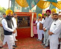 ਕੈਬਨਿਟ ਮੰਤਰੀ ਹਰਭਜਨ ਸਿੰਘ ਈਟੀਓ ਨੇ ਹਲਕਾ ਜੰਡਿਆਲਾ ਗੁਰੂ ਦੇ ਵੱਖ-ਵੱਖ ਪਿੰਡਾਂ ਚ ਵਿਕਾਸ ਕਾਰਜਾਂ ਦੀ ਕੀਤੀ ਸ਼ੁਰੂਆਤ