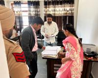 ਐੱਸ ਡੀ ਐਮ ਆਯੂਸ਼ ਗੋਇਲ ਵਲੋਂ ਗੈਸ ਏਜੰਸੀ ਦੀ ਅਚਨਚੇਤ ਚੈਕਿੰਗ