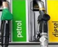 ਪਾਕਿਸਤਾਨ ਵਿੱਚ ਡੀਜ਼ਲ ਦੀ ਕੀਮਤ 520.35 ਪਾਕਿਸਤਾਨੀ ਰੁਪਏ ਪ੍ਰਤੀ ਲੀਟਰ ਅਤੇ ਪੈਟਰੋਲ ਦੀ ਕੀਮਤ 458.40 ਰੁਪਏ ਪ੍ਰਤੀ ਲੀਟਰ ਕਰ ਦਿੱਤੀ