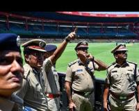 IPL 2026: ਚਿੰਨਾਸਵਾਮੀ ਸਟੇਡੀਅਮ 'ਚ ਸੁਰੱਖਿਆ 'ਚ ਵੱਡੀ ਕੁਤਾਹੀ, 2 ਲੋਕ ਗ੍ਰਿਫ਼ਤਾਰ