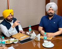 ਲੋਕ ਨਿਰਮਾਣ ਮੰਤਰੀ ਵਲੋਂ ਸੜਕ ਨਿਰਮਾਣ ਕਾਰਜ ਦੀ ਸਮੀਖਿਆ