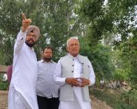 ਬਰਿੰਦਰ ਕੁਮਾਰ ਗੋਇਲ ਵੱਲੋਂ ਬੀ.ਓ.ਪੀ. ਸ਼ਾਹਪੁਰ ਵਿਖੇ ਰਾਵੀ ਦਰਿਆ ਦੇ ਧੁੱਸੀ ਬੰਨ੍ਹ 'ਤੇ ਚਲ ਰਹੇ ਹੜ੍ਹ ਸੁਰੱਖਿਆ ਪ੍ਰਬੰਧਾਂ ਦਾ ਜਾਇਜ਼ਾ