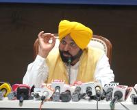 ਰਾਘਵ ਚੱਢਾ ਦੱਸਣ, ਜਨਹਿਤ ਦੇ ਮੁੱਦਿਆਂ 'ਤੇ ਮੋਦੀ ਸਰਕਾਰ ਵਿਰੁੱਧ ਬੋਲਣ ਤੋਂ ਕਿਉਂ ਡਰ ਰਹੇ ਹਨ? - 'ਆਪ'