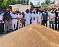 ਮੰਡੀਆਂ ਵਿੱਚ ਸੁਵਿਧਾਵਾਂ ਅਤੇ ਖਰੀਦ ਪ੍ਰਬੰਧਾਂ ਦਾ ਜਾਇਜ਼ਾ ਲੈਣ ਪਹੁੰਚੇ ਡਿਪਟੀ ਸਪੀਕਰ ਰੌੜੀ