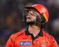 ਅਭਿਸ਼ੇਕ ਸ਼ਰਮਾ ਨੇ ਇੱਕ ਵਾਰ ਫਿਰ ਸਾਬਤ ਕਰ ਦਿੱਤਾ ਕਿ ਉਹ ਪਾਵਰਪਲੇਅ ਦੇ ਸਭ ਤੋਂ ਖ਼ਤਰਨਾਕ ਬੱਲੇਬਾਜ਼ ਹਨ