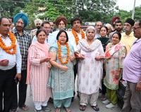 ਵਿਧਾਇਕ ਜਿੰਪਾ ਨੇ ਵਾਰਡ ਨੰਬਰ 11 ‘ਚ 39 ਲੱਖ ਰੁਪਏ ਦੀ ਲਾਗਤ ਨਾਲ ਸੜਕ ਨਿਰਮਾਣ ਕਾਰਜ ਸ਼ੁਰੂ ਕਰਵਾਇਆ