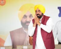 ਪੰਜਾਬੀਆਂ ਨੇ ਤਿੰਨ ਕਾਲੇ ਕਾਨੂੰਨ ਲਿਆਉਣ ਮੌਕੇ ਮੋਦੀ ਨੂੰ ਝੁਕਣ ਲਈ ਮਜਬੂਰ ਕਰ ਦਿੱਤਾ ਸੀ, ਹੁਣ ਉਸ ਦਾ ਬਦਲਾ ਲੈ ਰਹੇ ਹਨ-ਭਗਵੰਤ ਸਿੰਘ ਮਾਨ