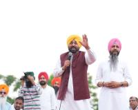 ਸਾਡੀ ਸਰਕਾਰ ਲੋਕਾਂ ਦਾ ਪੈਸਾ ਲੋਕਾਂ ’ਤੇ ਖਰਚ ਰਹੀ ਹੈ, ਪਹਿਲਾਂ ਇਹ ਪੈਸਾ ਲੀਡਰਾਂ ਦੀਆਂ ਜੇਬਾਂ ਵਿੱਚ ਜਾਂਦਾ ਸੀ-ਭਗਵੰਤ ਸਿੰਘ ਮਾਨ