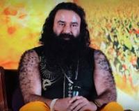 ਸੌਦਾ ਸਾਧ ਆਪਣੀ 30 ਦਿਨਾਂ ਦੀ ਪੈਰੋਲ ਦੀ ਮਿਆਦ ਖ਼ਤਮ ਹੋਣ ਤੋਂ ਬਾਅਦ ਇੱਕ ਵਾਰ ਫਿਰ ਤੋਂ ਰੋਹਤਕ ਦੀ ਸੁਨਾਰੀਆ ਜੇਲ੍ਹ ਵਿੱਚ ਵਾਪਸ ਆ ਗਿਆ