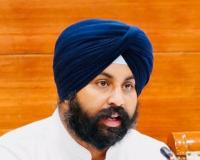 ਸਿੱਖਿਆ ਮੰਤਰੀ ਹਰਜੋਤ ਸਿੰਘ ਬੈਂਸ ਨੇ ਸਕੂਲ ਸਿੱਖਿਆ ਸਕੱਤਰ ਨੂੰ ਲਿਖਿਆ ਪੱਤਰ, ਵਿਭਾਗ ਨੂੰ ਫੀਸ ਢਾਂਚੇ ‘ਚ ਸੁਧਾਰਾਤਮਕ ਉਪਾਵਾਂ ਨੂੰ ਤੇਜ਼ੀ ਨਾਲ ਲਾਗੂ ਕਰਨ ਦੇ ਦਿੱਤੇ ਨਿਰਦੇਸ਼