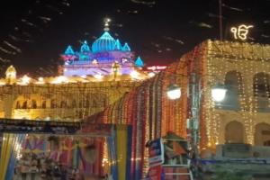 ਤਖਤ ਸ਼੍ਰੀ ਕੇਸਗੜ੍ਹ ਸਾਹਿਬ ਜੀ ਨੂੰ ਰੰਗ-ਬਿਰੰਗੇ ਫੁੱਲਾਂ ਤੇ ਰੋਸ਼ਨੀ ਨਾਲ ਸਜਾਉਣ ਦੀ ਸੇਵਾ ਸ਼ੁਰੂ