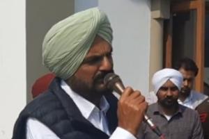 ਮੂਸੇਵਾਲਾ ਦੇ ਪਿਤਾ ਬਲਕੌਰ ਸਿੰਘ ਲੋਕ ਸਭਾ ਚੋਣਾਂ ਤੋਂ ਆਪਣਾ ਸਿਆਸੀ ਸਫਰ ਸ਼ੁਰੂ ਕਰ ਸਕਦੇ ਹਨ