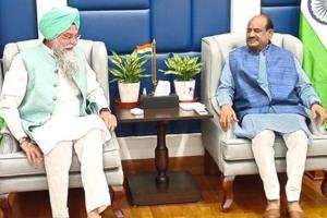 ਸਪੀਕਰ ਕੁਲਤਾਰ ਸਿੰਘ ਸੰਧਵਾਂ ਨੇ ਲੋਕ ਸਭਾ ਸਪੀਕਰ ਓਮ ਬਿਰਲਾ ਨਾਲ ਕੀਤੀ ਮੁਲਾਕਾਤ