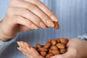 ਬਦਾਮ ਕਰੇਗਾ ਕੋਲੈਸਟ੍ਰੋਲ ਕੰਟਰੋਲ