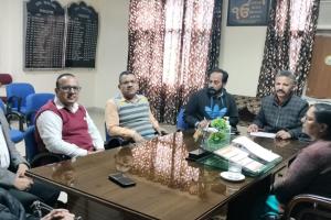 ਕੈਮਿਸਟ ਐਸੋਸੀਏਸ਼ਨ ਨਾਲ ਮੀਟਿੰਗ ਕਰਕੇ ਦਿੱਤਾ ਸਖ਼ਤ ਸੰਦੇਸ਼